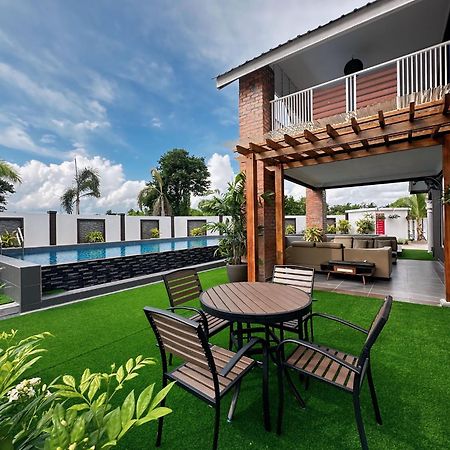 Destini Akef Villa 2 Pantai Cenang  Exteriér fotografie